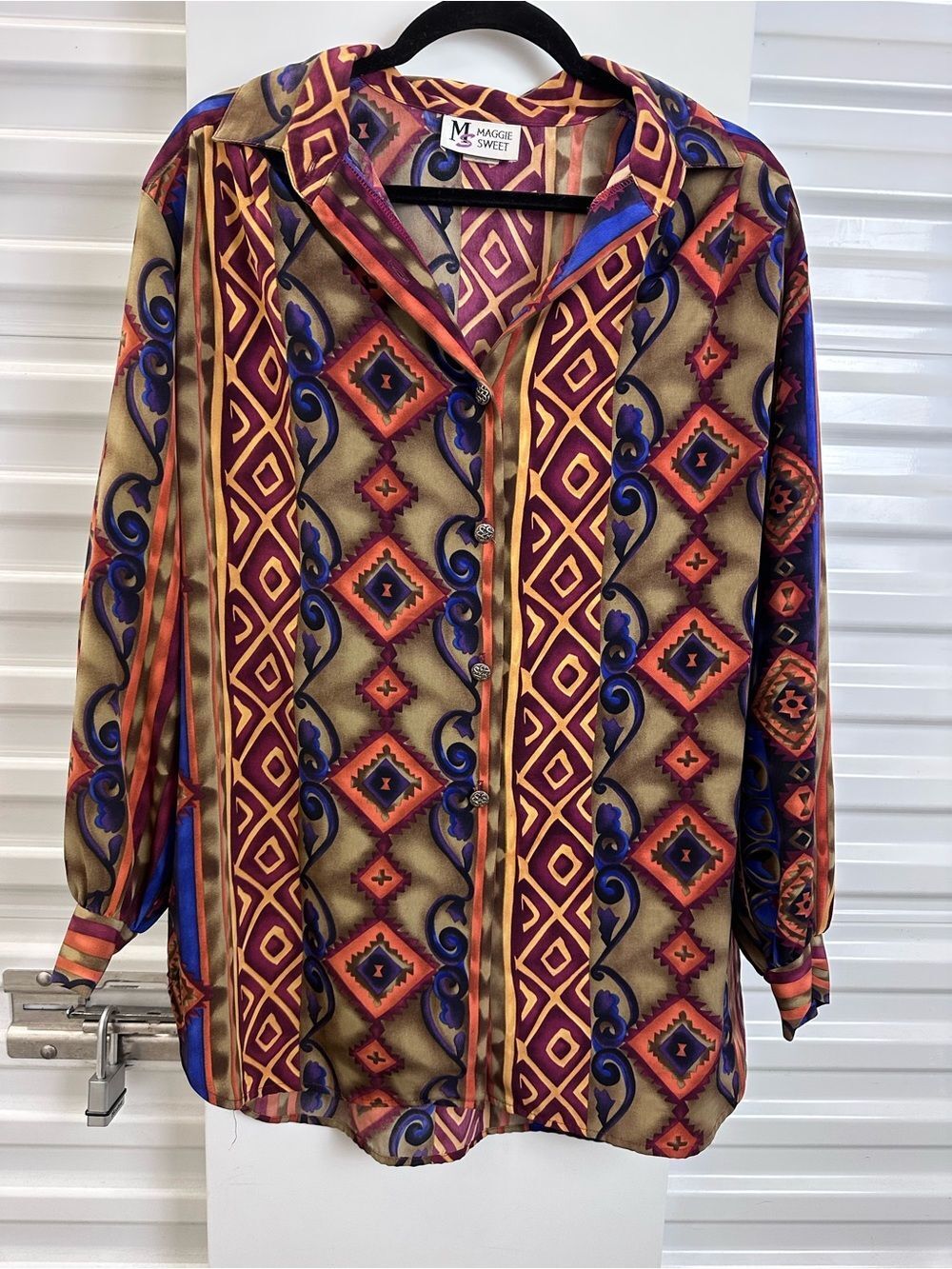 MaggieβSweet Vintage Women's Multicolor Geometric Button-Down Shirt